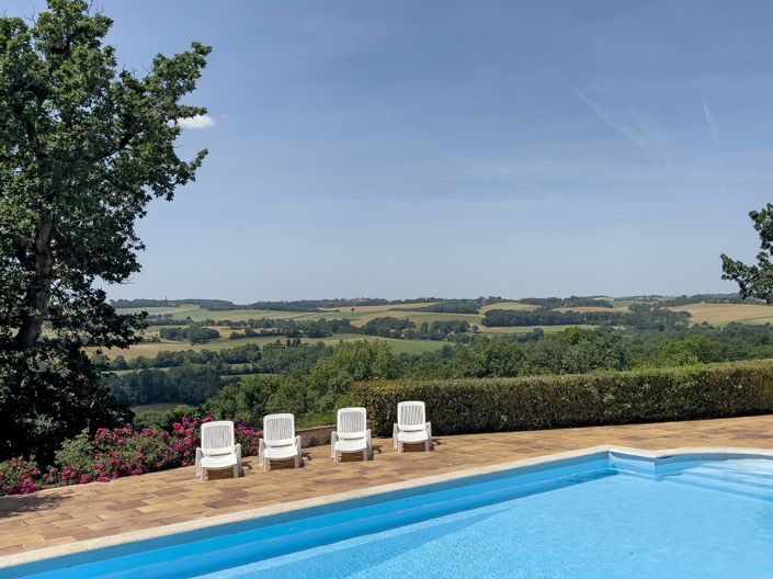 Image No.17-6 Bed House for sale