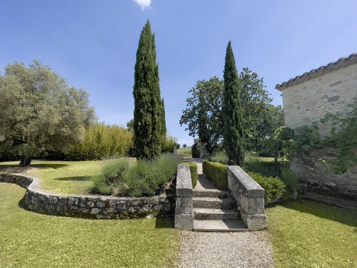 Image No.18-6 Bed House for sale