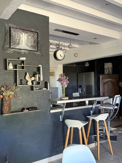 Image No.17-4 Bed House for sale