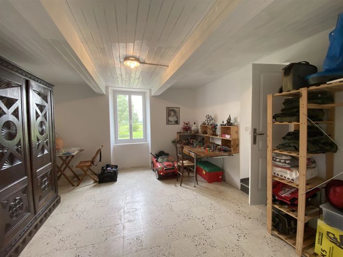 Image No.22-3 Bed House for sale