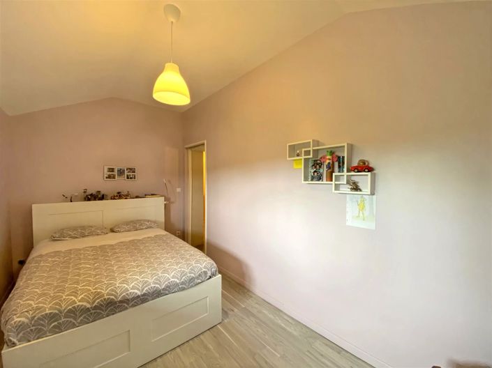 Image No.8-3 Bed House for sale