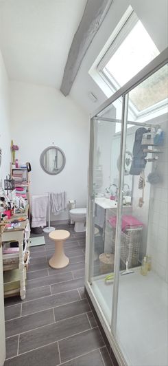 Image No.18-4 Bed House for sale