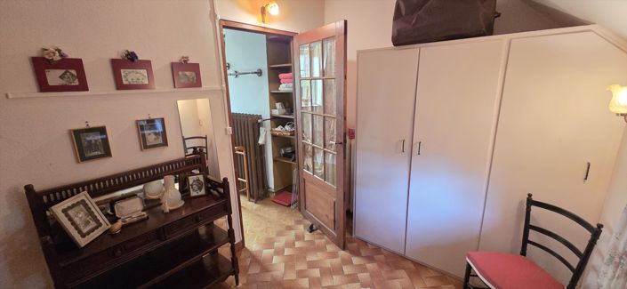 Image No.21-4 Bed House for sale