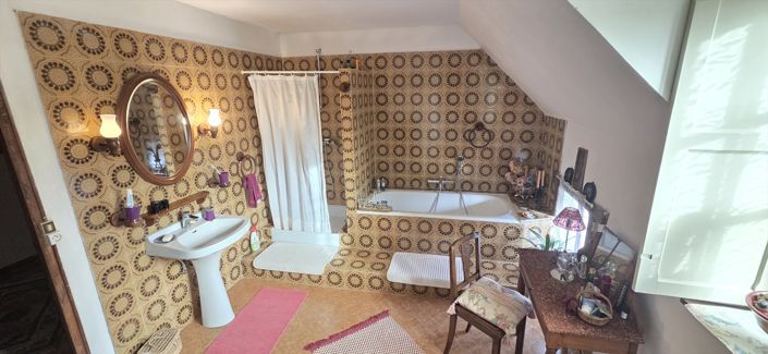 Image No.22-4 Bed House for sale