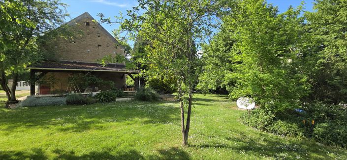 Image No.27-4 Bed House for sale