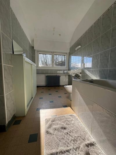 Image No.17-9 Bed House for sale
