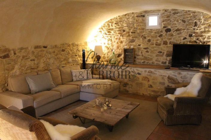Image No.11-5 Bed House for sale