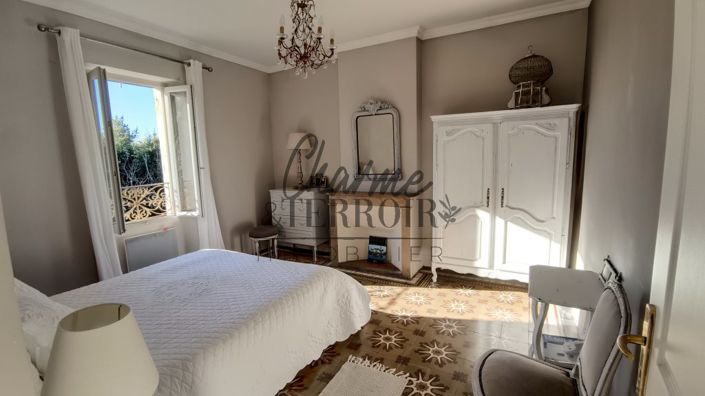 Image No.19-5 Bed House for sale