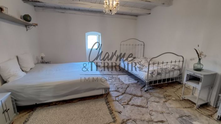 Image No.25-5 Bed House for sale