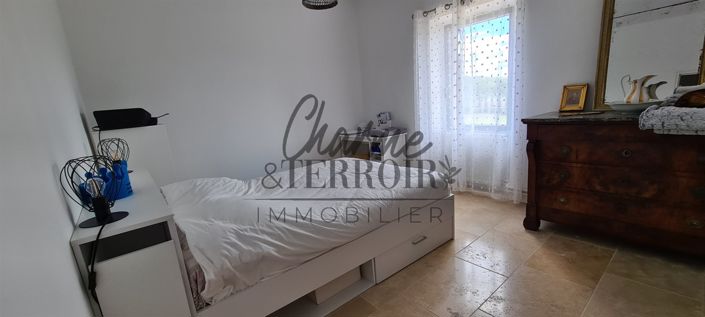 Image No.19-4 Bed House for sale