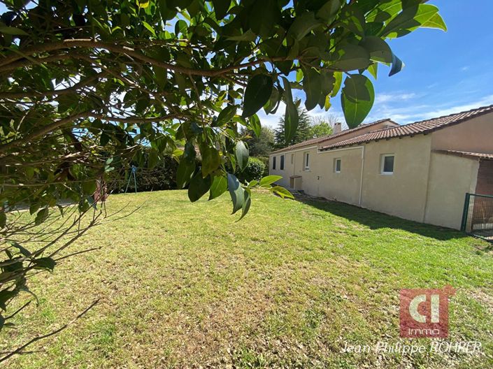 Image No.17-4 Bed House for sale