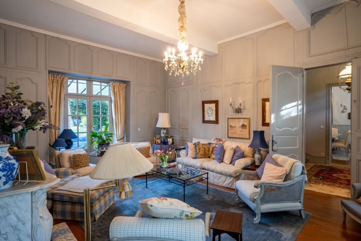 Image No.10-7 Bed House for sale