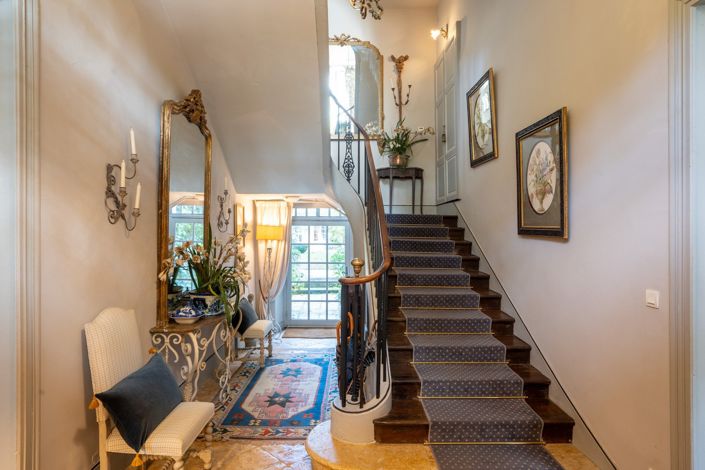 Image No.13-7 Bed House for sale
