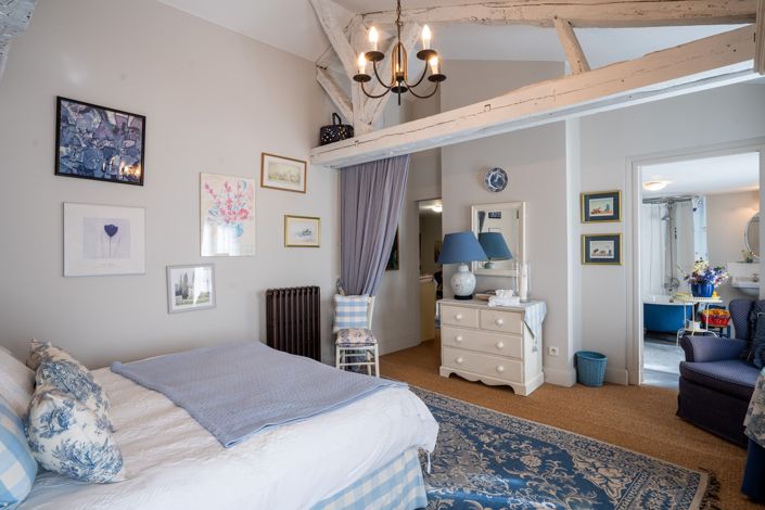Image No.20-7 Bed House for sale