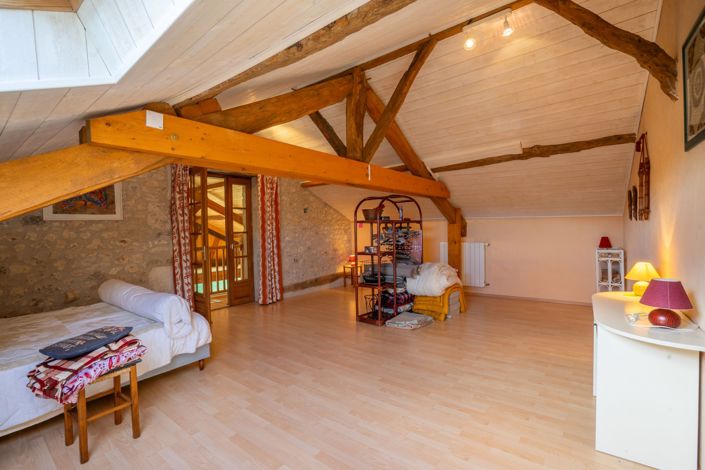 Image No.13-5 Bed House for sale