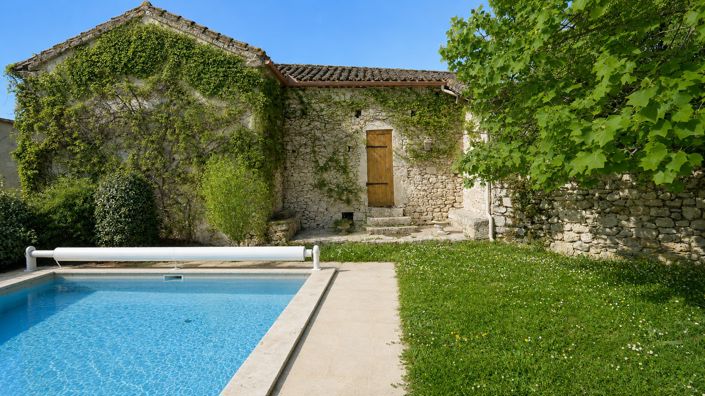 Image No.15-4 Bed House for sale