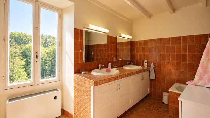 Image No.15-8 Bed House for sale