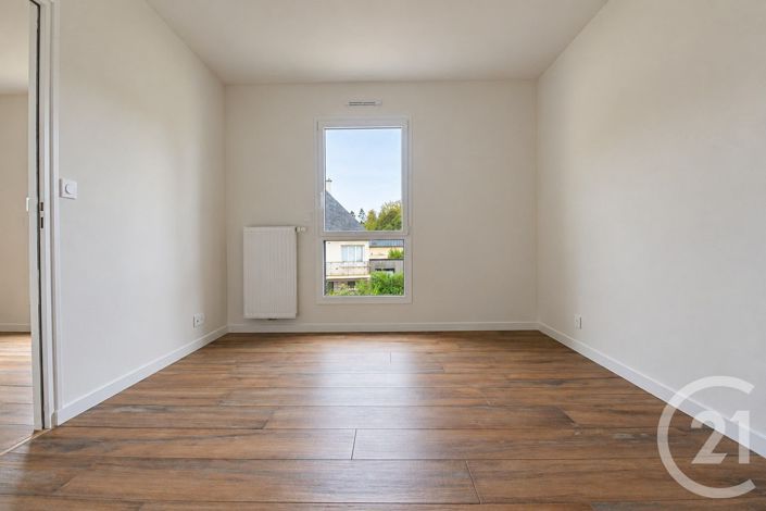 Image No.11-4 Bed House for sale