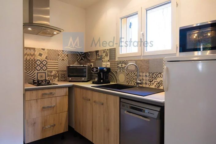 Image No.18-5 Bed House for sale