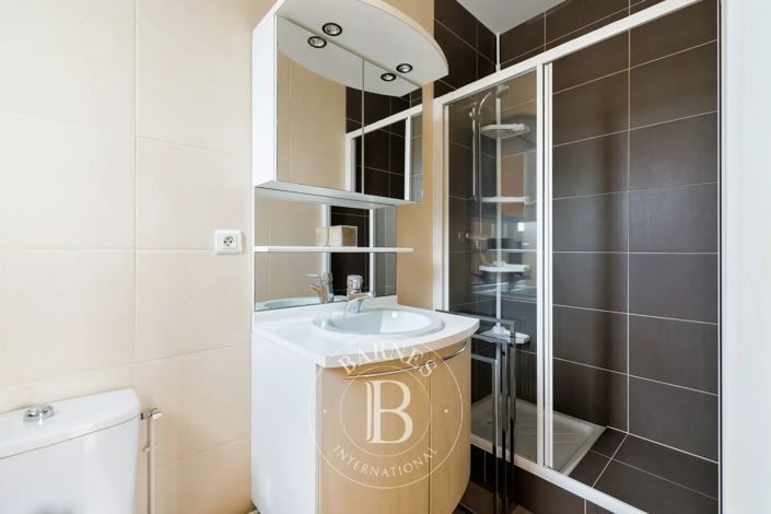 Image No.13-4 Bed House for sale