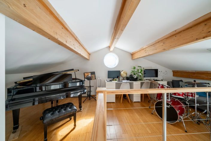 Image No.13-5 Bed House for sale