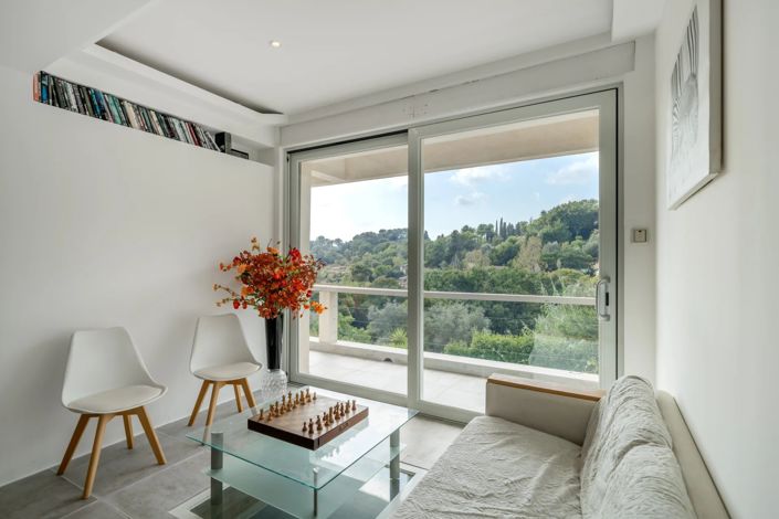 Image No.16-5 Bed House for sale
