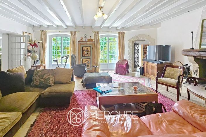 Image No.3-6 Bed House for sale