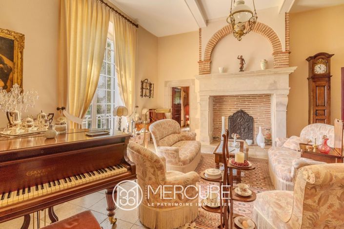Image No.7-6 Bed House for sale