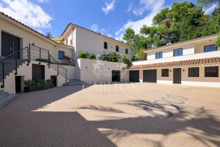 Image No.21-10 Bed House for sale