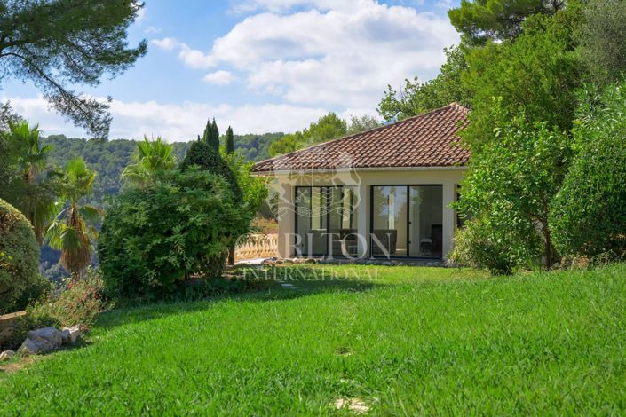 Image No.23-10 Bed House for sale