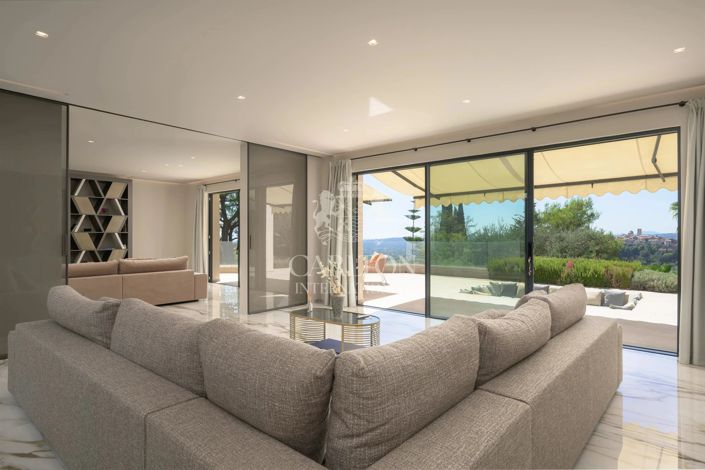 Image No.29-10 Bed House for sale