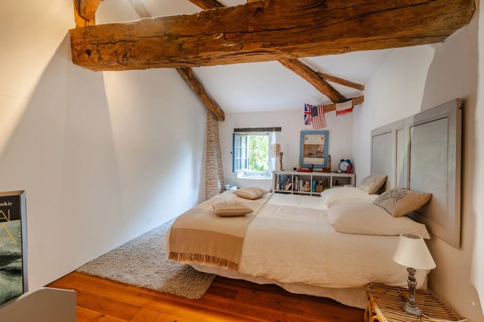 Image No.22-5 Bed House for sale