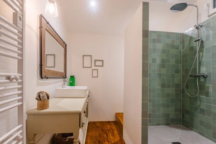 Image No.26-5 Bed House for sale