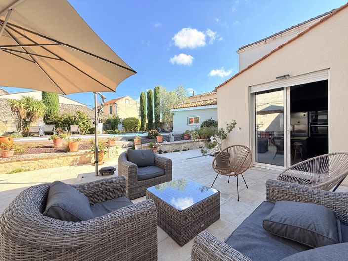 Image No.3-5 Bed House for sale