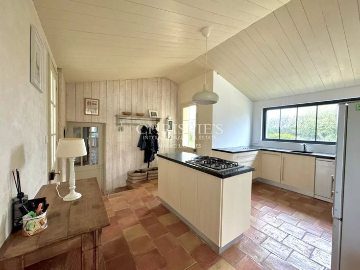 Image No.13-6 Bed House for sale