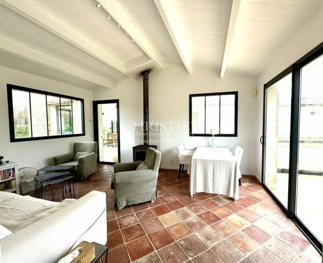 Image No.21-6 Bed House for sale