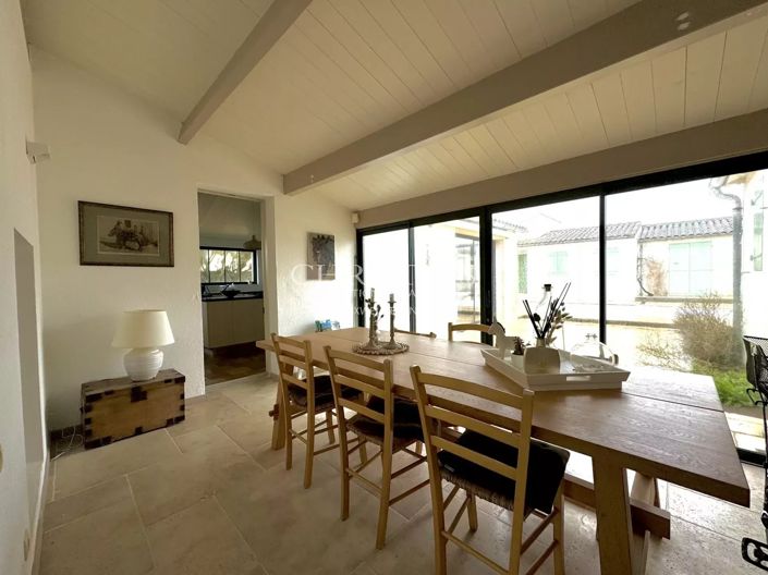 Image No.22-6 Bed House for sale