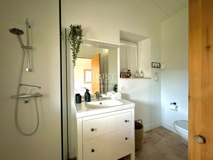 Image No.25-6 Bed House for sale