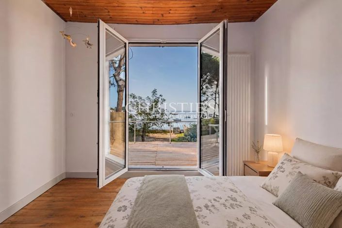 Image No.21-5 Bed House for sale