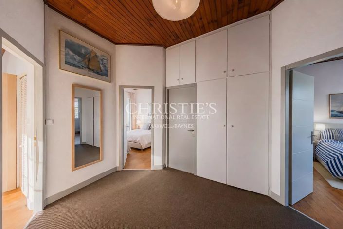 Image No.22-5 Bed House for sale