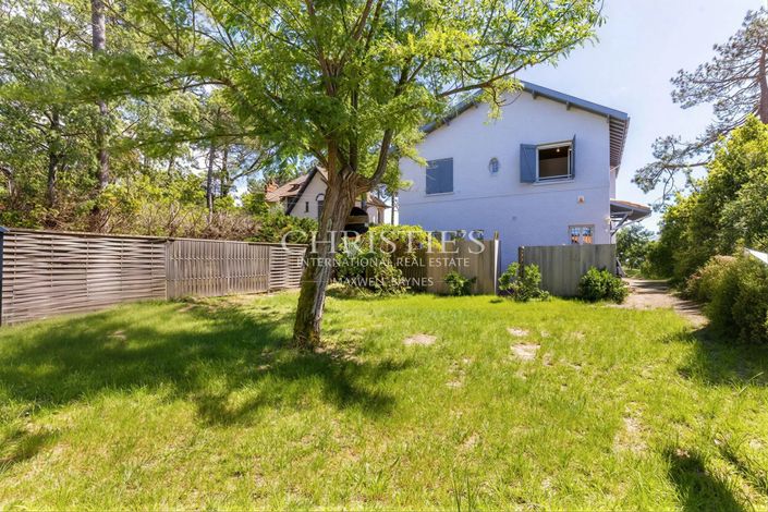 Image No.27-5 Bed House for sale