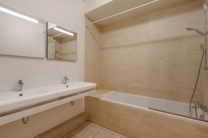 Image No.11-3 Bed Apartment for sale