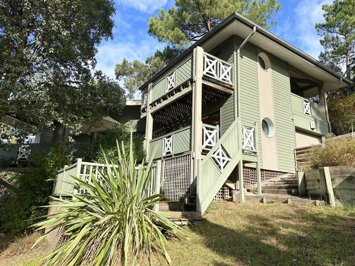 Image No.10-3 Bed House for sale