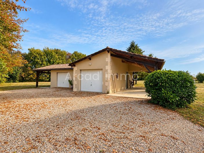 Image No.10-3 Bed House for sale