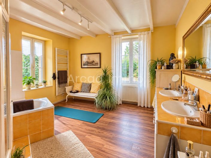 Image No.7-3 Bed House for sale