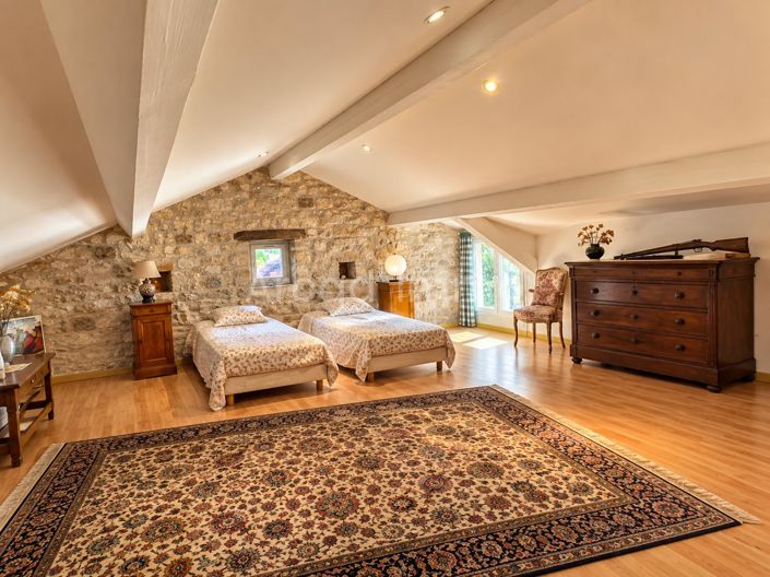 Image No.9-3 Bed House for sale
