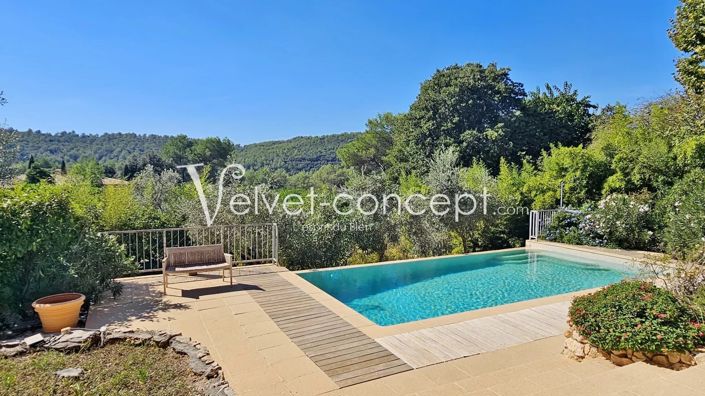Image No.2-4 Bed House for sale