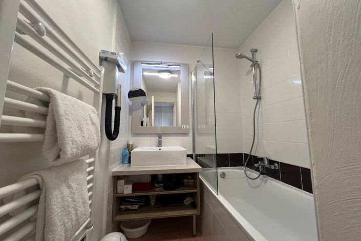Image No.10-2 Bed Apartment for sale