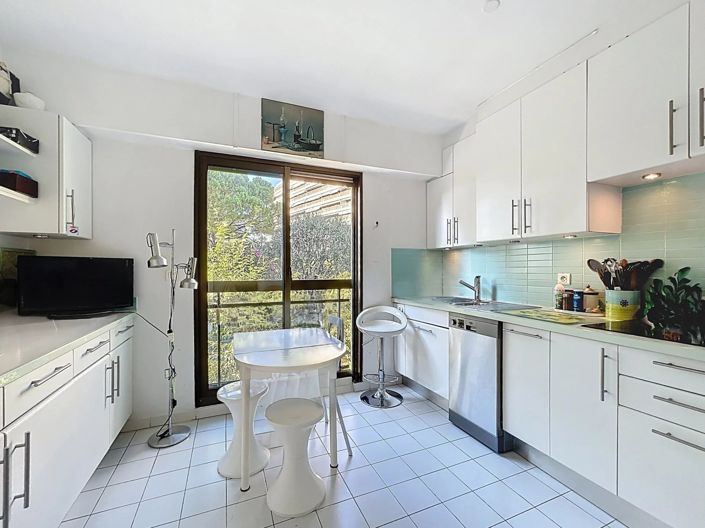 Image No.11-3 Bed Apartment for sale