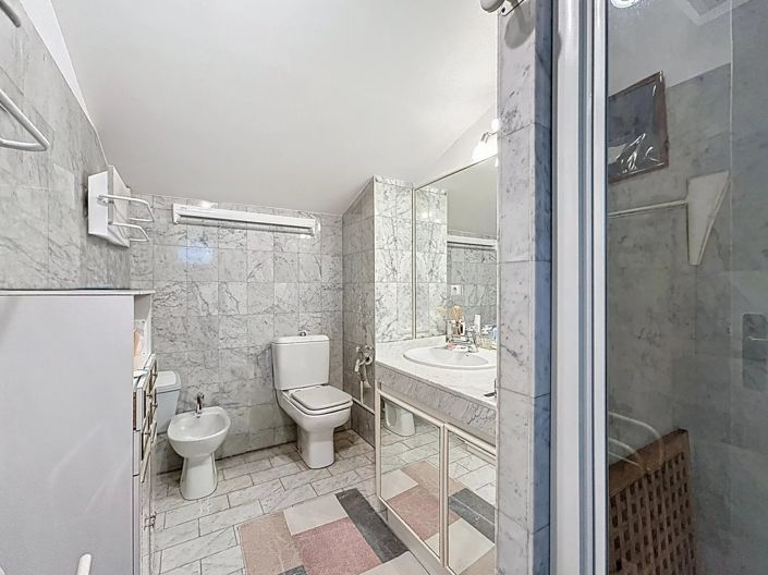 Image No.17-3 Bed Apartment for sale